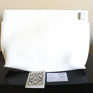 [NEW] Loewe Two Tone T Clutch